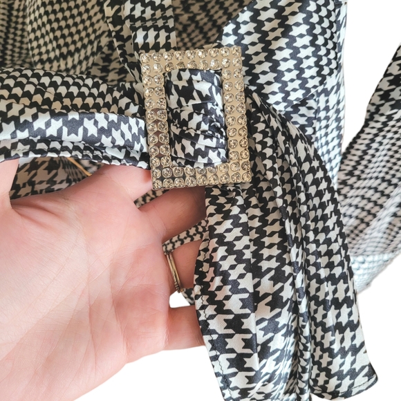 NWOT L'AGENCE Bensen Wrap Silk Houndstooth Blouse - Picture 11 of 13